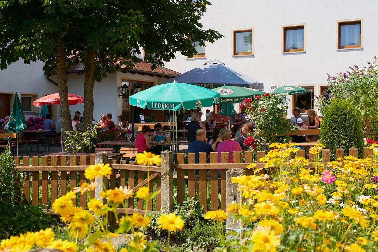 Gasthof-Pension Brauner Hirsch In Alfeld - Mittelfranken Экстерьер фото