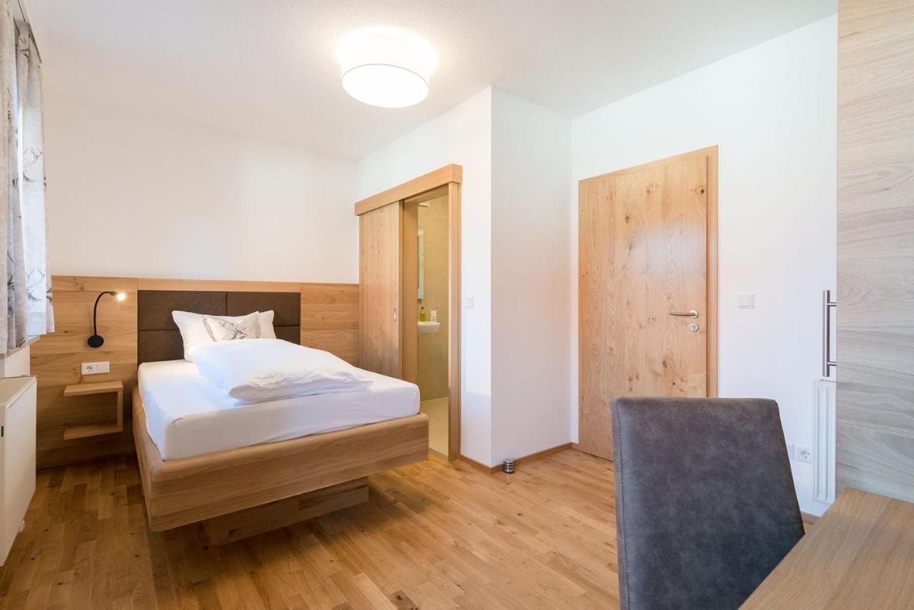 Gasthof-Pension Brauner Hirsch In Alfeld - Mittelfranken Экстерьер фото