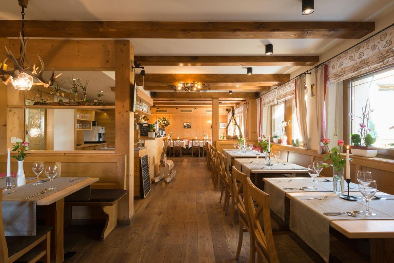 Gasthof-Pension Brauner Hirsch In Alfeld - Mittelfranken Экстерьер фото